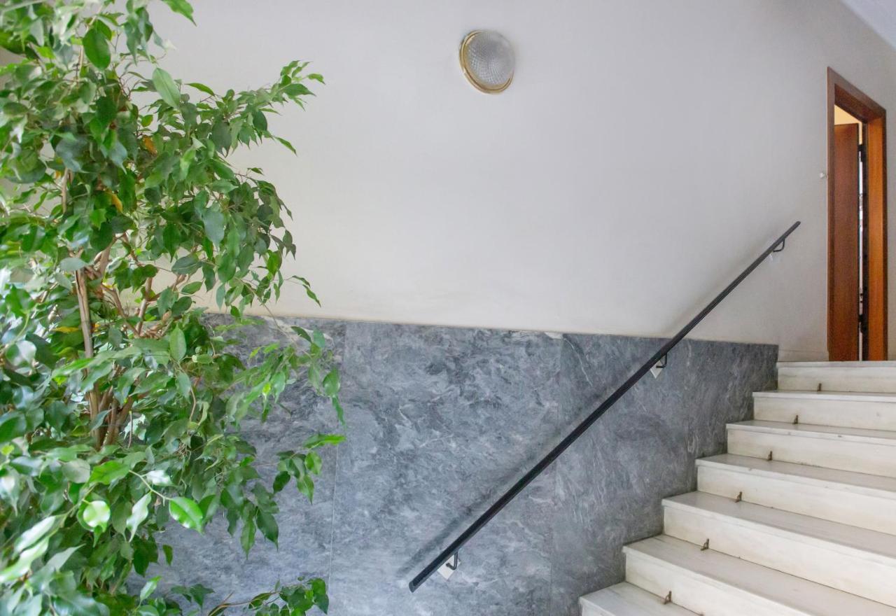 Isora Apartment By Ghh Athena Bagian luar foto